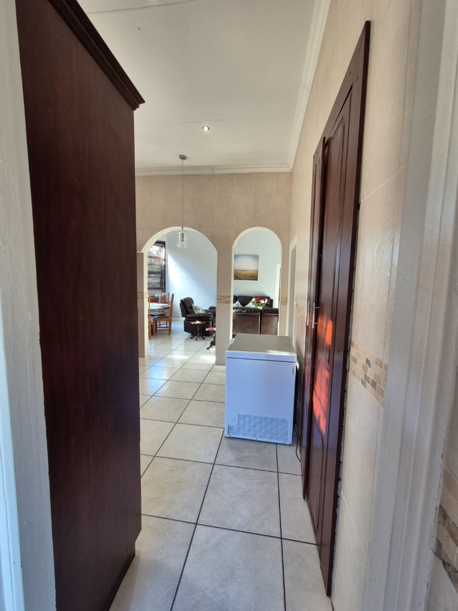 4 Bedroom Property for Sale in Bethlehem Free State